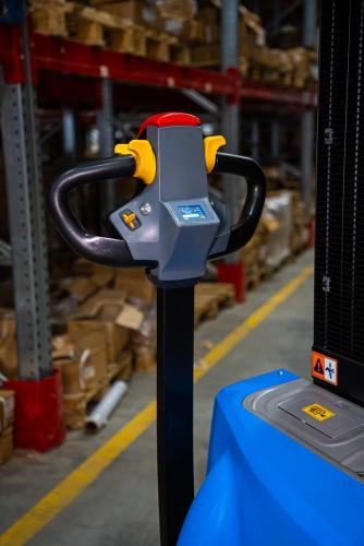 Штабелер самоходный 1,5 т 3,0 м TOR WS15H-3000SC PRO Li-ion 24/60 В/Ач контр. скорости подъема купить в Москве с доставкой по всей России | ProtosMarket.ru