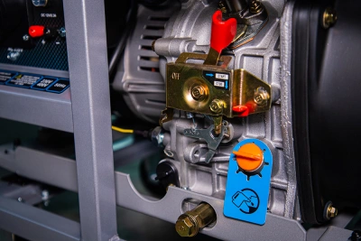 Генератор дизельный 5,0 кВт 380В/1,6 кВт 220В 15 л с электростартером TOR KM5000D* купить в Москве с доставкой по всей России | ProtosMarket.ru