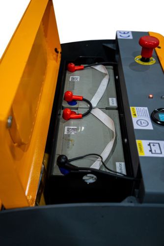 Штабелер самоходный 1,0 т 3,0 м XILIN CPD10W с наклоном мачты и противовесом 24/105 В/Ач купить в Москве с доставкой по всей России | ProtosMarket.ru