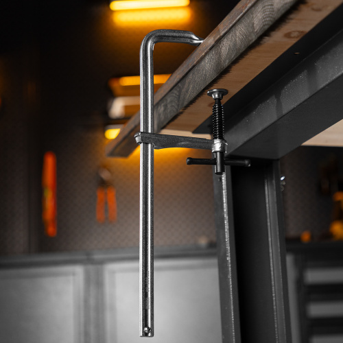 Струбцина F-образная, 80x300мм, кованая Denzel купить в Москве с доставкой по всей России | ProtosMarket.ru