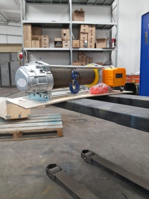 Лебедка электрическая TOR KCD(А) 1250 кг 100 м 220В (алюминиевый корпус) купить в Москве с доставкой по всей России | ProtosMarket.ru