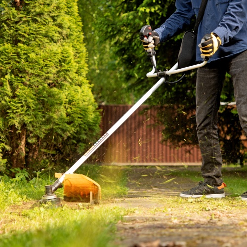 Триммер бензиновый DTL-43, 43 см3, неразъемная штанга, состоит из 2 частей Denzel купить в Москве с доставкой по всей России | ProtosMarket.ru