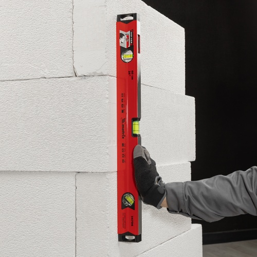 Уровень алюминиевый магнитный, 600 мм, фрезерованный, 3 глазка (1 зеркальный), усиленный Matrix купить в Москве с доставкой по всей России | ProtosMarket.ru