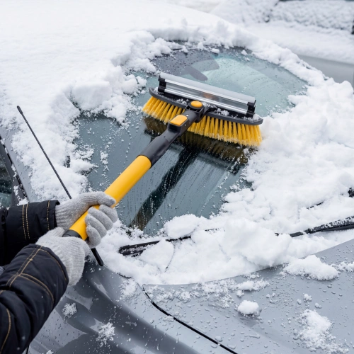 Щетка-сметка со скребком, телескоп, поворотная голова, водосгон 950-1320 мм Denzel купить в Москве с доставкой по всей России | ProtosMarket.ru
