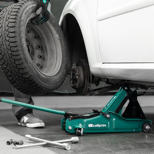 Домкрат гидравлический подкатной, 2 т, 85-330 мм, низкий подхват, в пласт. кейсе Сибртех купить в Москве с доставкой по всей России | ProtosMarket.ru