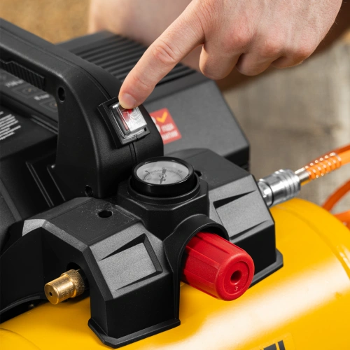 Компрессор  DLS750/6 безмасляный малошумный 750 Вт, 140 л/мин,ресивер 6 л Denzel купить в Москве с доставкой по всей России | ProtosMarket.ru