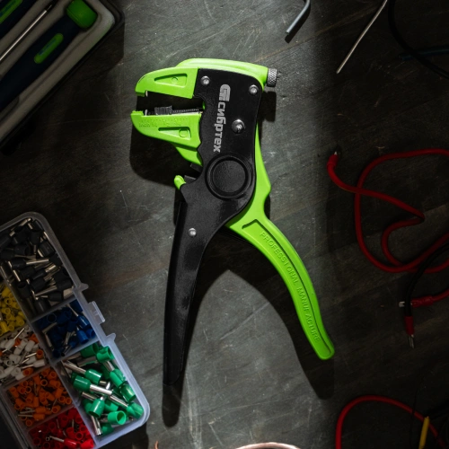 Щипцы для зачистки электропроводов, сечением: 0.2-3.5 мм2, функция обрезания проводов Сибртех купить в Москве с доставкой по всей России | ProtosMarket.ru