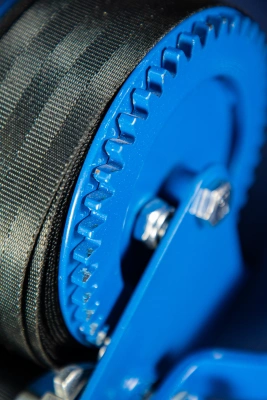 Лебедка ручная TOR ЛН-1200W (LHW) г/п 0,5 т длина ленты 20 м купить в Москве с доставкой по всей России | ProtosMarket.ru