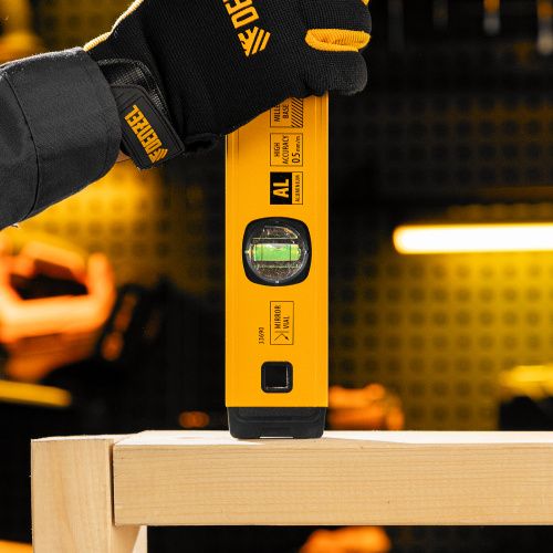 Уровень алюминиевый, магнит., фрезерованный, 3 глазка (1 зеркал.) 0,5 мм/м, 400 мм Denzel купить в Москве с доставкой по всей России | ProtosMarket.ru