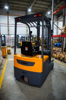 Погрузчик электрический трехопорный XILIN 1,5 т 3,5 м CPD15S-E сайдшифт по ценам производителя в Москве с доставкой по всей России