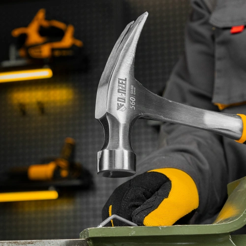 Молоток-гвоздодер 560 г, цельнометаллический, двухкомпонентная рукоятка Denzel купить в Москве с доставкой по всей России | ProtosMarket.ru