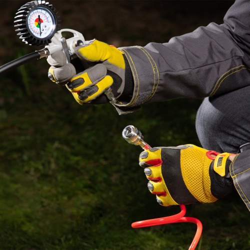 Набор пневмоинструмента, 5 предметов, быстросъемное соединение, краскораспылитель с нижним бачком// Matrix купить в Москве с доставкой по всей России | ProtosMarket.ru