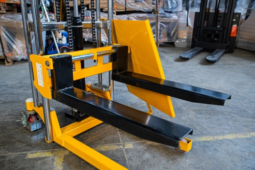 Штабелер гидравлический 0,4 т 1,1 м TOR PJ4110 облегченный купить в Москве с доставкой по всей России | ProtosMarket.ru