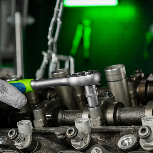 Набор инструментов, 1/2", 1/4", пластиковый кейс, 94 предмета// Сибртех купить в Москве с доставкой по всей России | ProtosMarket.ru