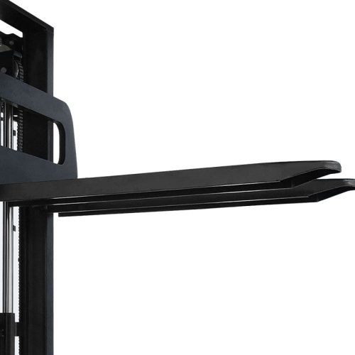 Самоходный штабелер PROLIFT SDK 1645 со свободным подъемом купить в Москве с доставкой по всей России | ProtosMarket.ru