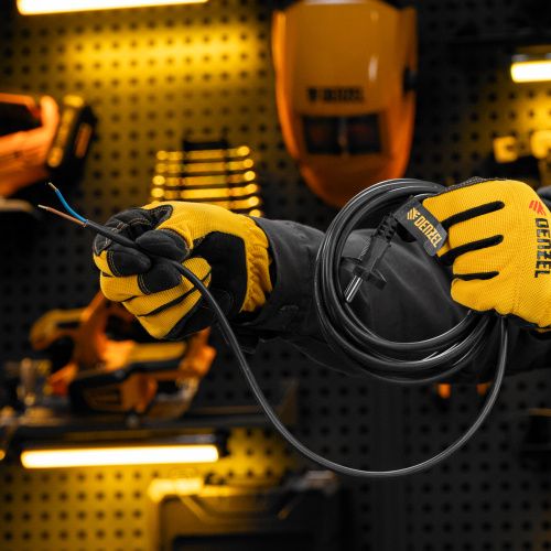 Шнур сетевой Energy Series, ПВС, 3 м, 2 x 1 мм, с неразборной вилкой, черный, Denzel купить в Москве с доставкой по всей России | ProtosMarket.ru