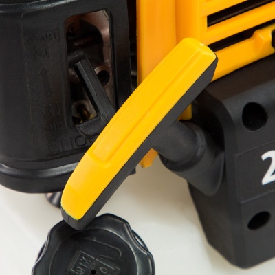 Триммер бензиновый DT 25, 25 см3, 1.3 л. с, неразъемная штанга, состоит из 2 частей Denzel купить в Москве с доставкой по всей России | ProtosMarket.ru