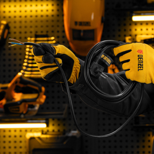 Шнур сетевой Energy Series, ПВС, 3 м, 3 x 1,5 мм, с неразборной вилкой, черный, Denzel купить в Москве с доставкой по всей России | ProtosMarket.ru