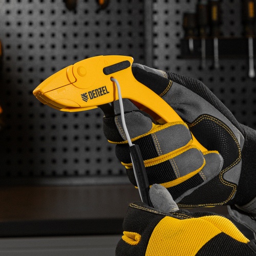 Щипцы для зачистки электропроводов, сечением 0,2-6 мм2, функция обрезания проводов Denzel купить в Москве с доставкой по всей России | ProtosMarket.ru