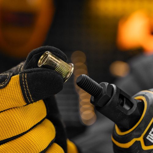 Заклепки резьбовые, стальные, оцинкованные, М10, пластиковый кейс, 35 шт. Denzel купить в Москве с доставкой по всей России | ProtosMarket.ru