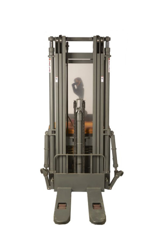 Штабелер самоходный 2,0 т 4,5 м XILIN CDDK20 24/300 В/Ач ЭУР, выдв. опоры (с платформой) купить в Москве с доставкой по всей России | ProtosMarket.ru