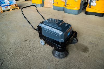 Машина подметальная TOR A100 с АКБ GEL 12/100 В/Ач купить в Москве с доставкой по всей России | ProtosMarket.ru