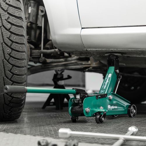 Домкрат гидравлический подкатной, 2 т, 135-320 мм, в пласт. кейсе Сибртех купить в Москве с доставкой по всей России | ProtosMarket.ru