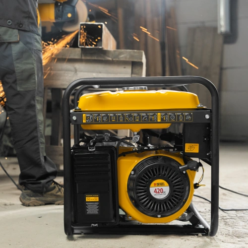 Генератор бензиновый GE 6900, 5.5 кВт, 220 В/50 Гц, 25 л, ручной старт Denzel купить в Москве с доставкой по всей России | ProtosMarket.ru