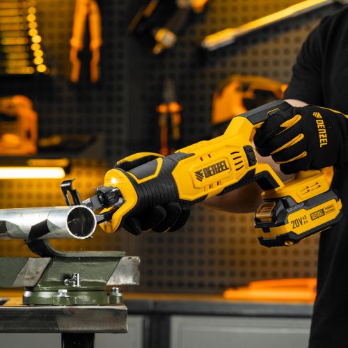 Пила сабельная аккумуляторная RS-180, Li-Ion, 20 В Denzel купить в Москве с доставкой по всей России | ProtosMarket.ru