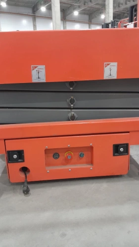 Подъемник ножничный передвижной аккумуляторный 500 кг, 12/14 м, 24/85 В/Ач TOR SJY-0,5-12 DC по ценам производителя в Москве с доставкой по всей России