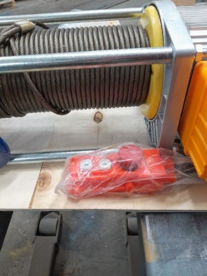 Лебедка электрическая TOR KCD(А) 1250 кг 100 м 220В (алюминиевый корпус) купить в Москве с доставкой по всей России | ProtosMarket.ru