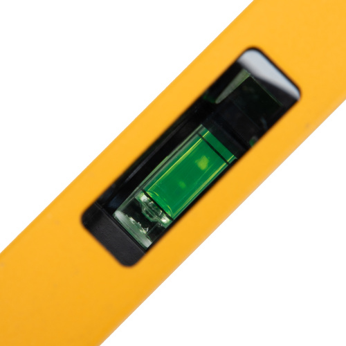 Уровень алюминиевый, магнит, фрезерованный, 3 глазка (1 зеркал.) 0,5 мм/м, 800 мм Denzel купить в Москве с доставкой по всей России | ProtosMarket.ru