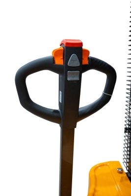 Штабелер самоходный 1,2 т 3,0 м TOR CQDA1230-EL 24/65 В/Ач купить в Москве с доставкой по всей России | ProtosMarket.ru